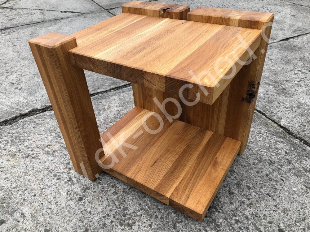 Noční stolek Alto - masiv dub