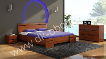 Buková zvýšená postel z masivu Salerno Maxi 200x200